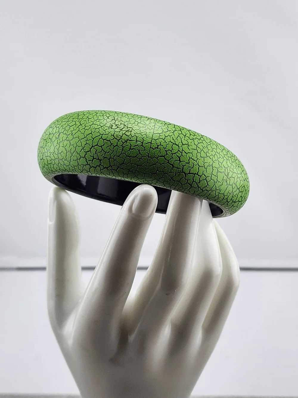 7.5 In Green Crackle Resin Bangle Bracelet